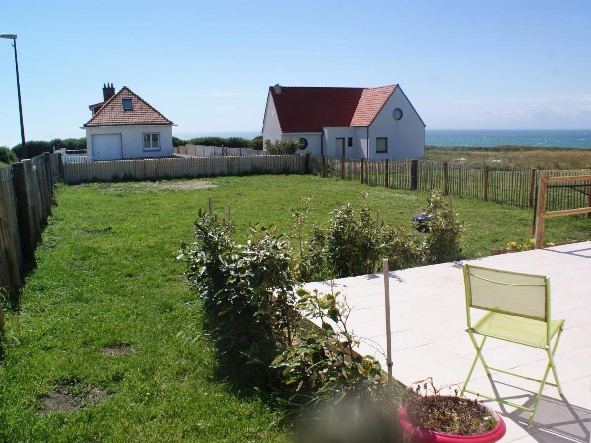 Wonderful Holiday Home In Audinghen With Garden Bagian luar foto