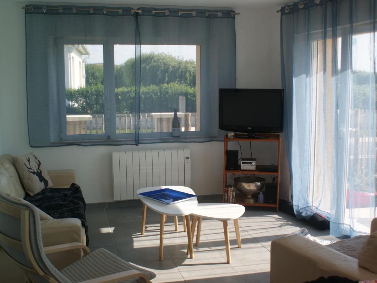 Wonderful Holiday Home In Audinghen With Garden Bagian luar foto
