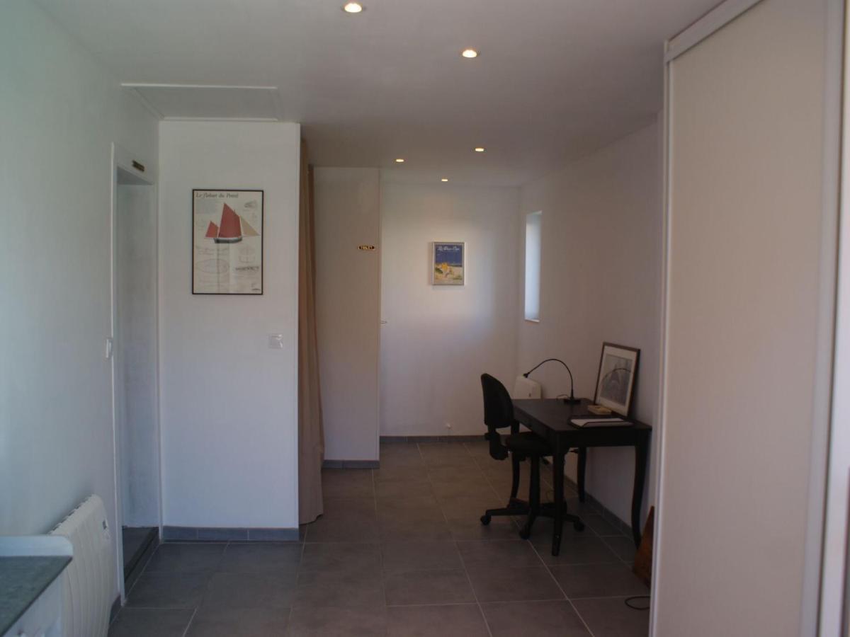 Wonderful Holiday Home In Audinghen With Garden Bagian luar foto